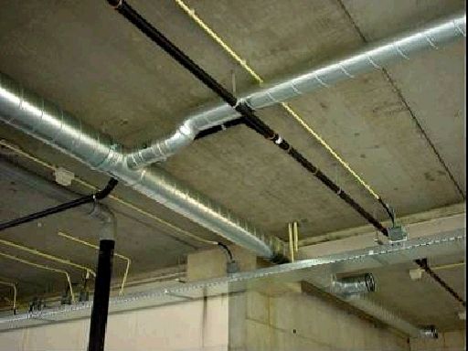 Leidingen onder de vloer