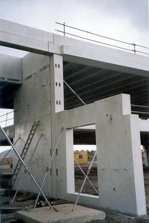15kN/m2 en 16 meter vrije overspanning